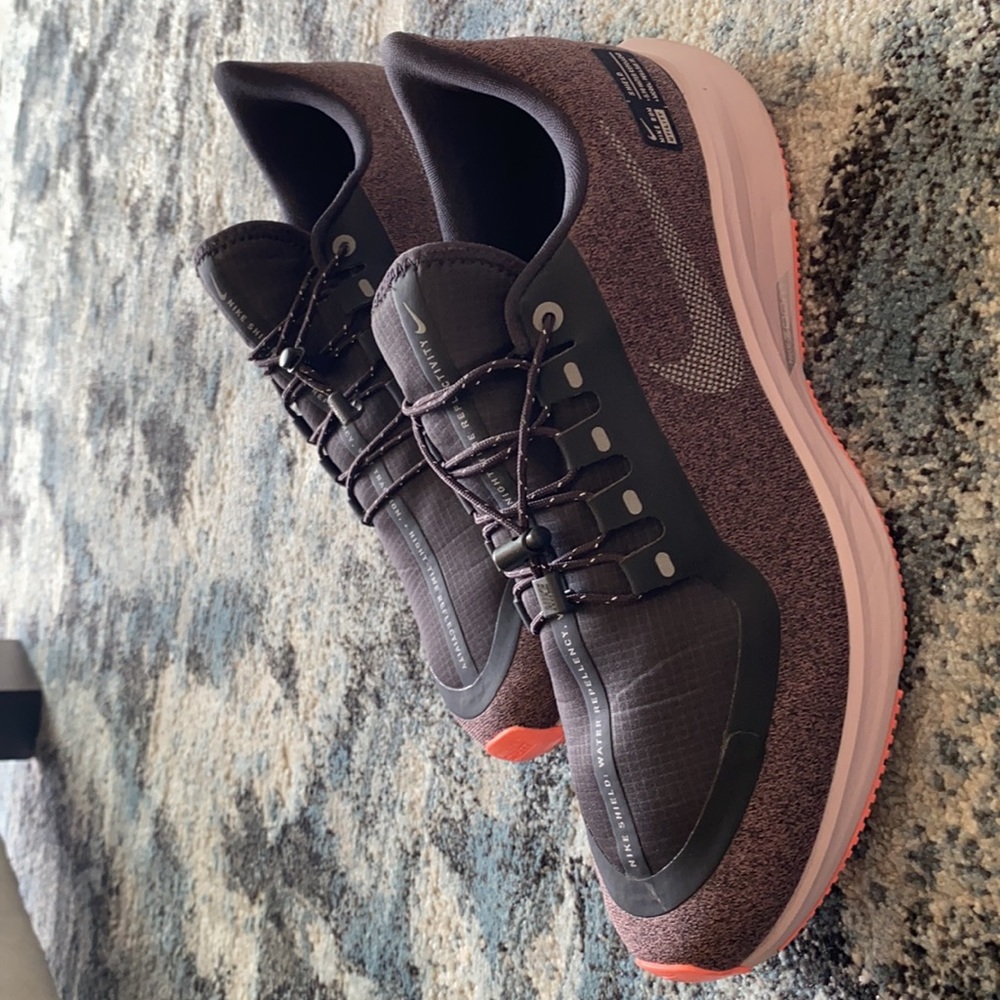 Nike Run Utility - Picture 2 of 5